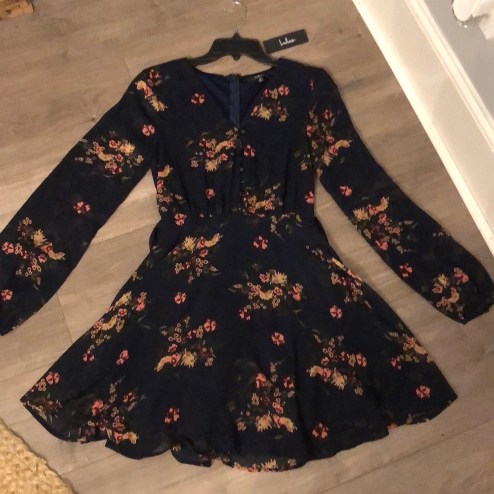 Brand new Lulus knee length dress